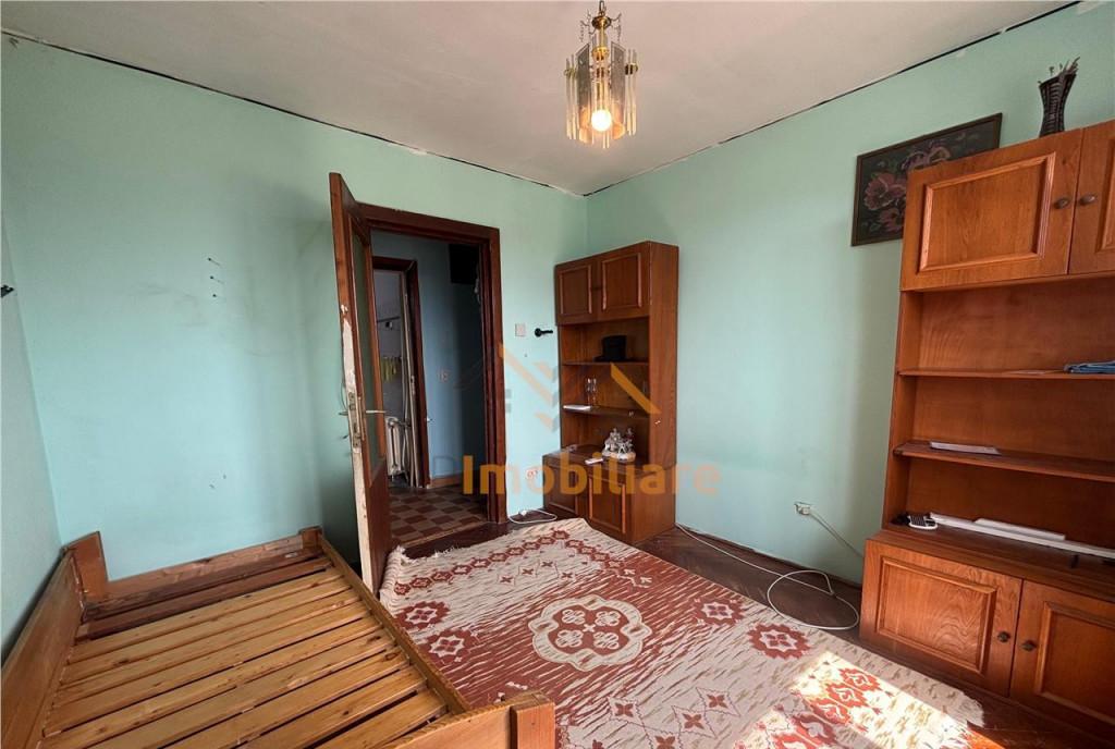 Apartament 2 camere tip an balcon priveliste superba