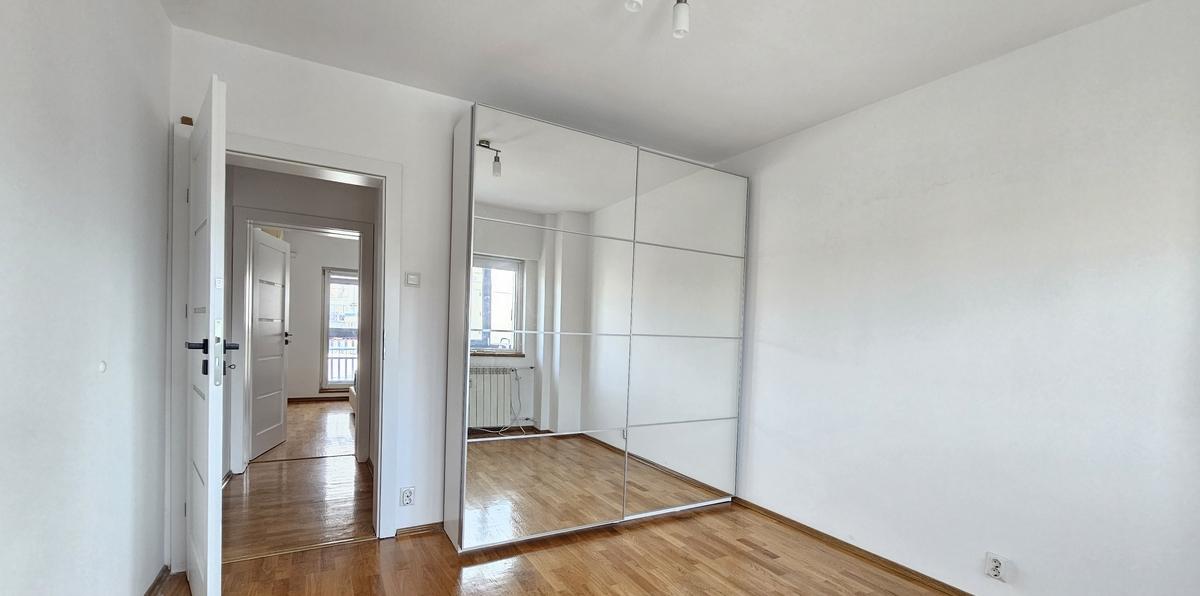 Unirii 3 camere de vanzare 83 mp vedere panoramica ultracentral