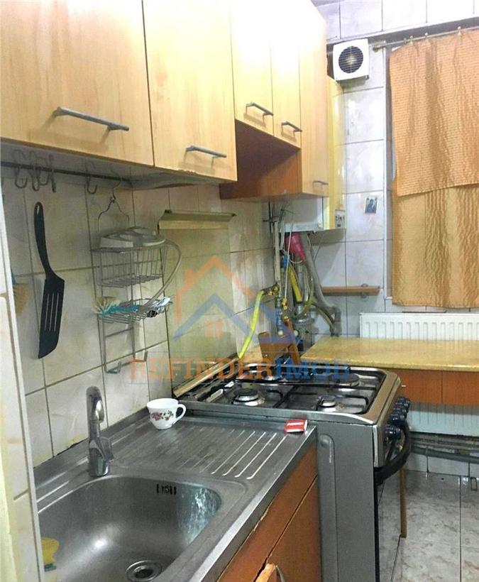 Vanzare apartament 2 camere zona Militari Gorjului