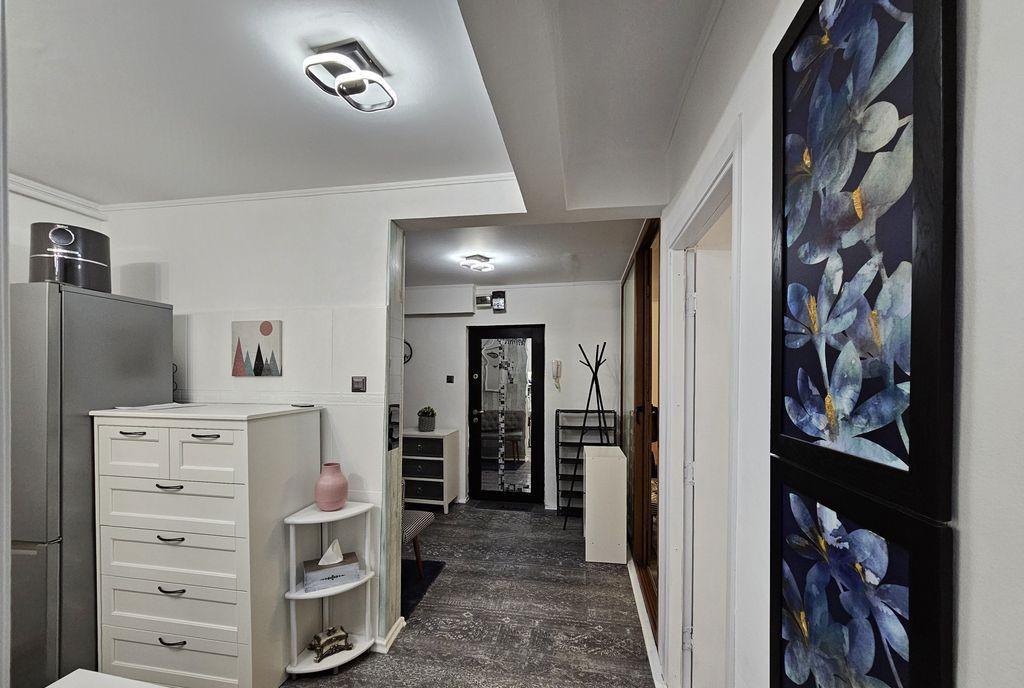 Apartament 2 camere decomandat 50mp Parter Bd Cantemir