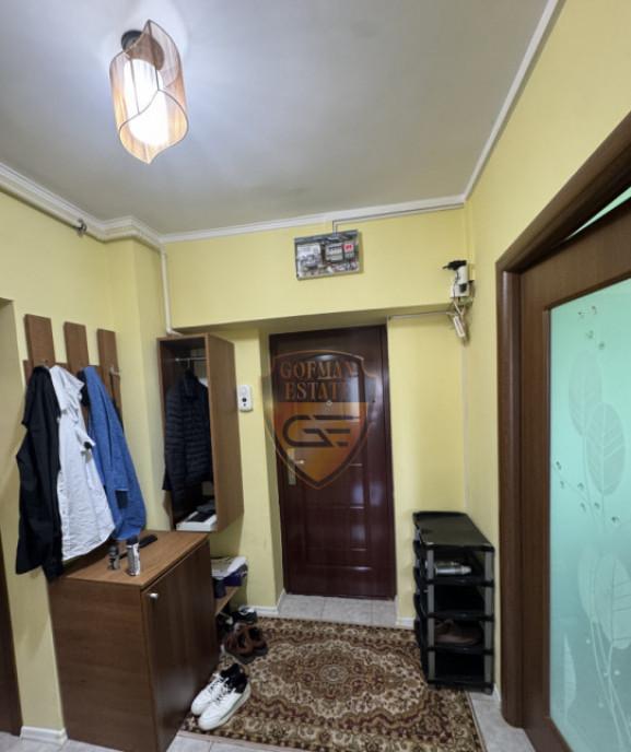 2 camere et 6/10 decomandat Tomis Nord Bd Tomis colt cu S