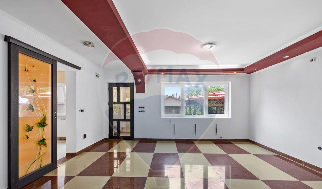 Casa/Vila de vanzare 5 camere 160 mp Voluntari Central