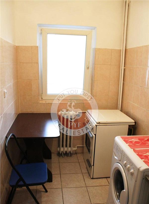 Petre Ispirescu Garsoniera decomandata 34mp B11161