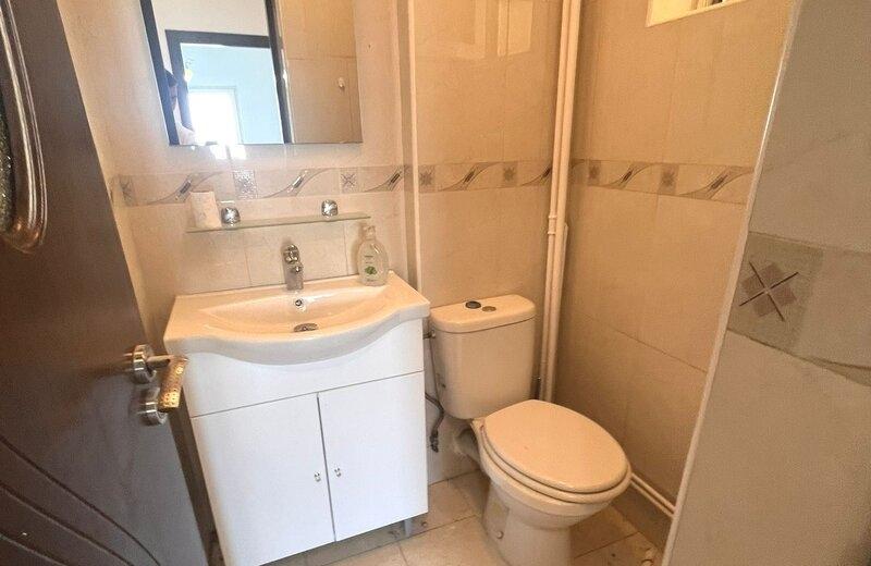 Bucur Obor Mosilor 5 minute metrou vedere spate 1980 2 grupuri sanitare