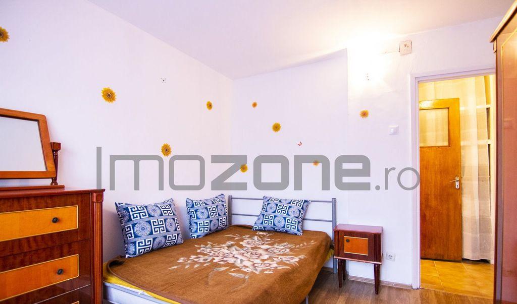 Chilia Veche 2 camere decomandat mutare imediata etaj