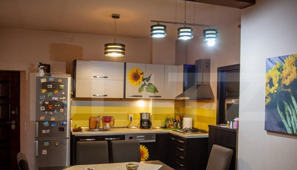 Apartament 3 camere etaj intermediar Semicentr