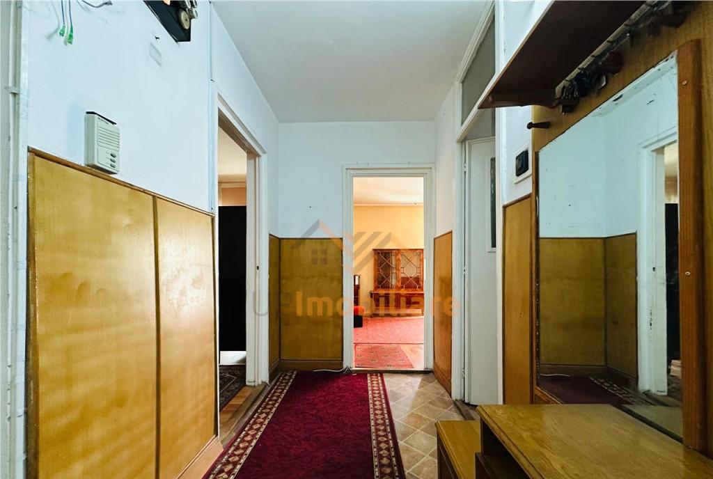 Apartament 3 camere decomandat etajul 2 zona nufarul