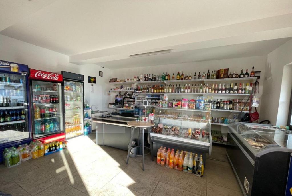 Spatiu comercial de vanzare 1800 mp in Vadul Moldovei