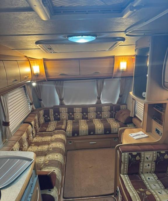 Rulota Swift challenger 2006 5 700 eur