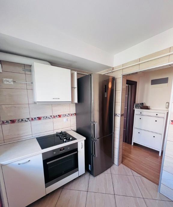 De inchiriat apartament 3 camere sect 3 / Bucuresti Basarabia