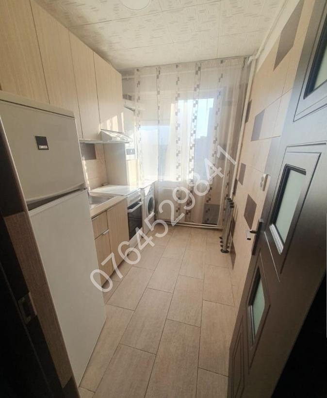 Titan Str Jean Steriadi 10min metrou 1 Decembrie 1918 centrala termica