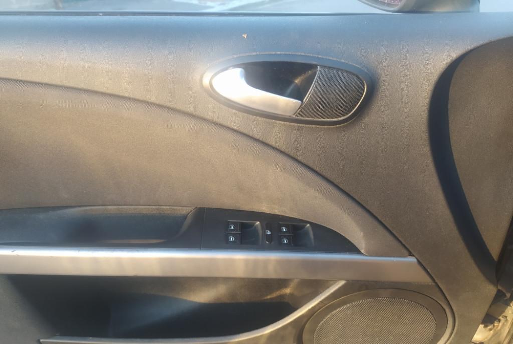 Seat Leon1p2 Ecomotive Copa1 6tdi full option carnet intretinere 3 700 eur