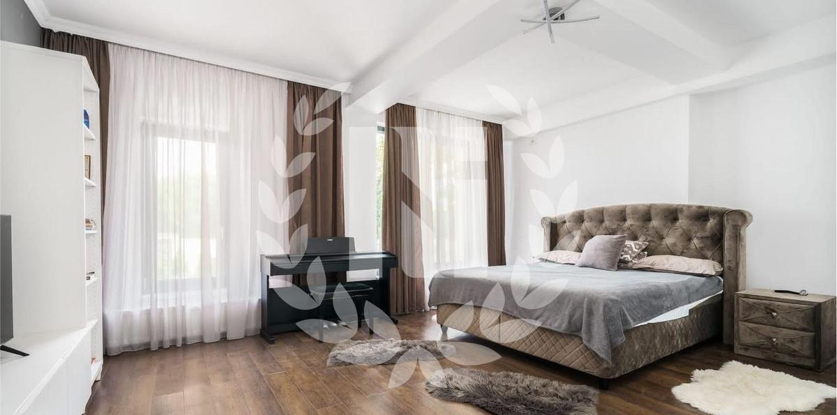 Langa Colosseum Mall si Metrou Straulesti apartament 5 camere cu terasa si curte generoasa