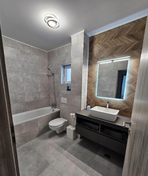 Casa 4 camere semimobiliata Bragadiru Str Mugurelui