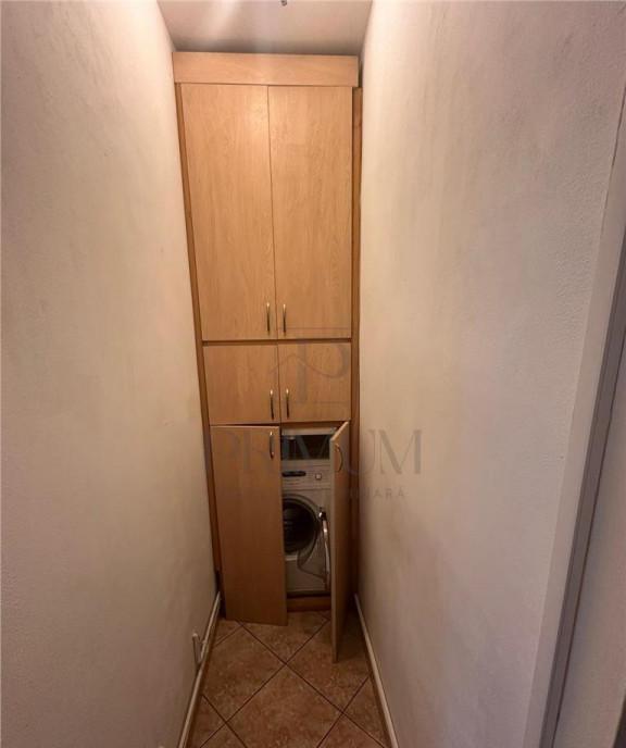 Spitalul judetean etaj 4 lift 3 camere centrala prop