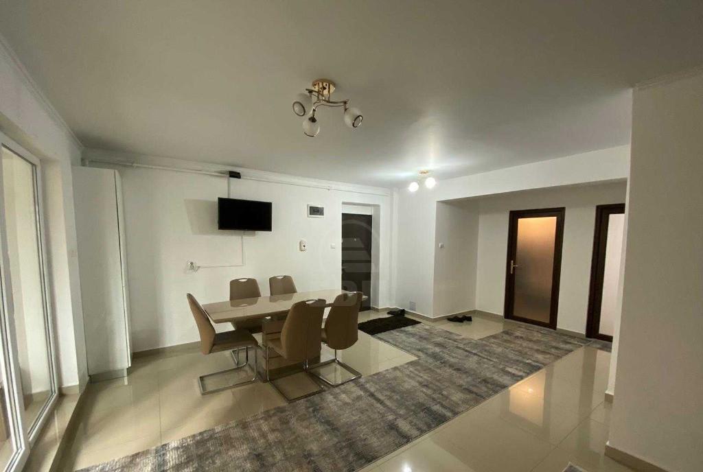 Apartament 3 camere Zona Porii