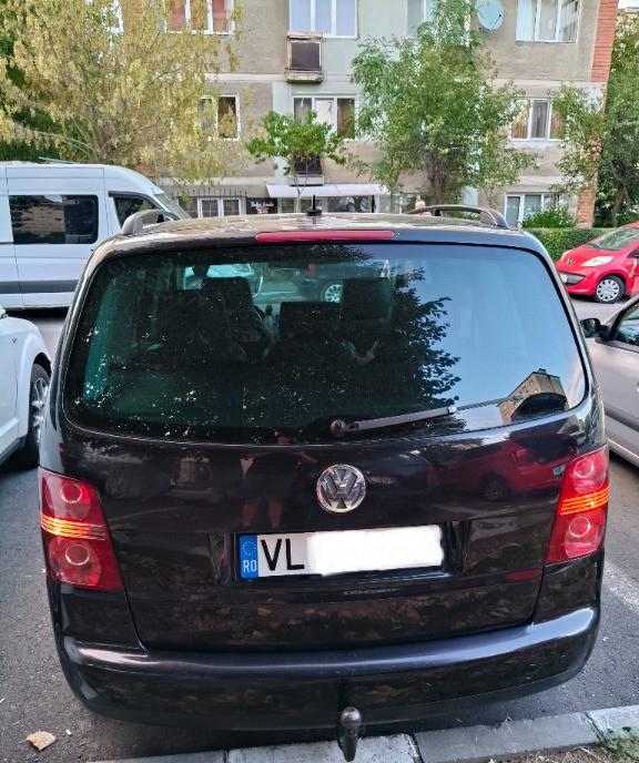 VW Touran 2004 1 9TDI BKC 105cp 2 300 eur