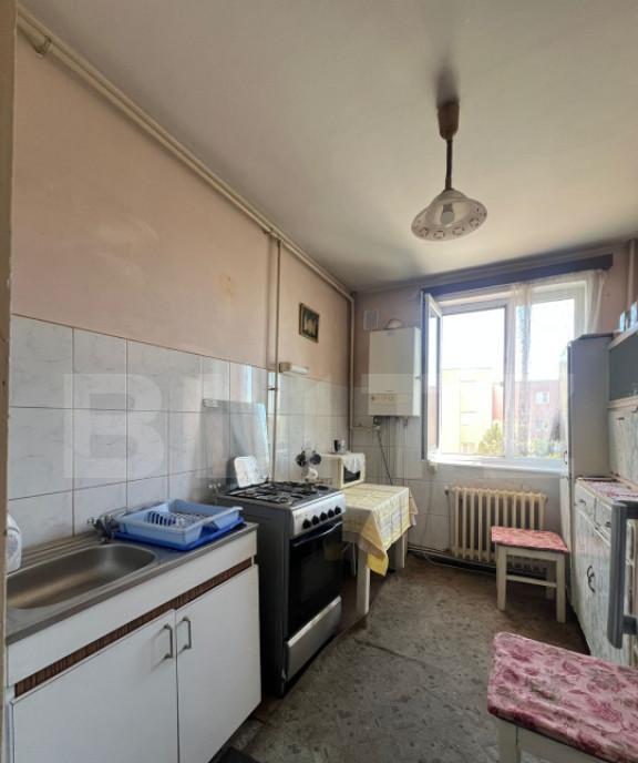Apartament de 2 camere etaj intermediar zona Podu Ros