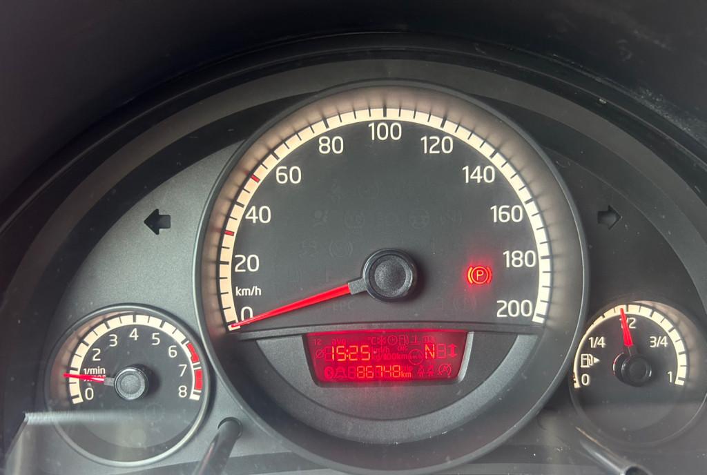 Vw up 2013 1 0 mpi automat 6 000 eur