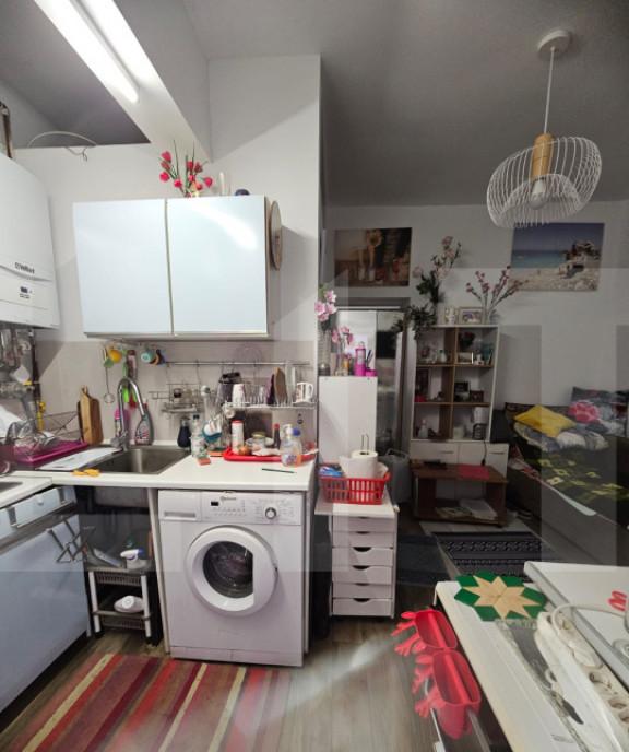 De vanzare apartament 2 camere - zona Dambovita