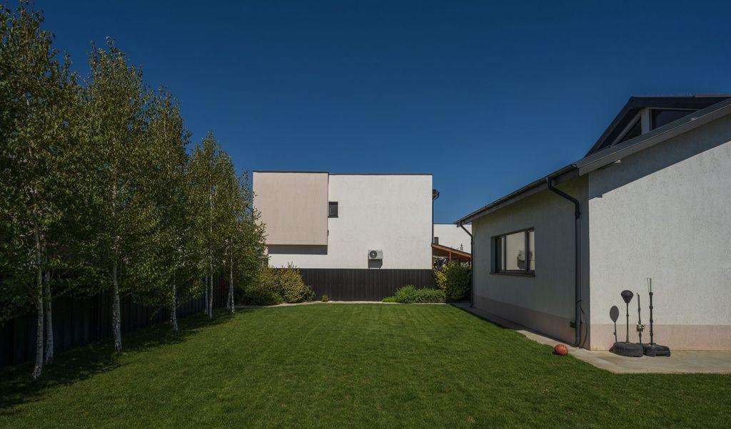 Casa cu Mesteceni Complex Lalelelor Domnesti