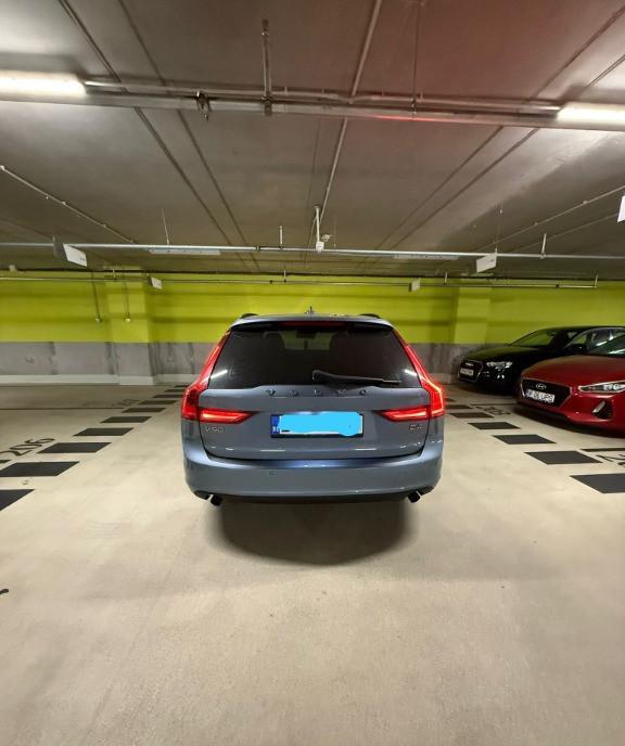 Volvo V90 2017 Kinetic D4 Automata 11 800 eur