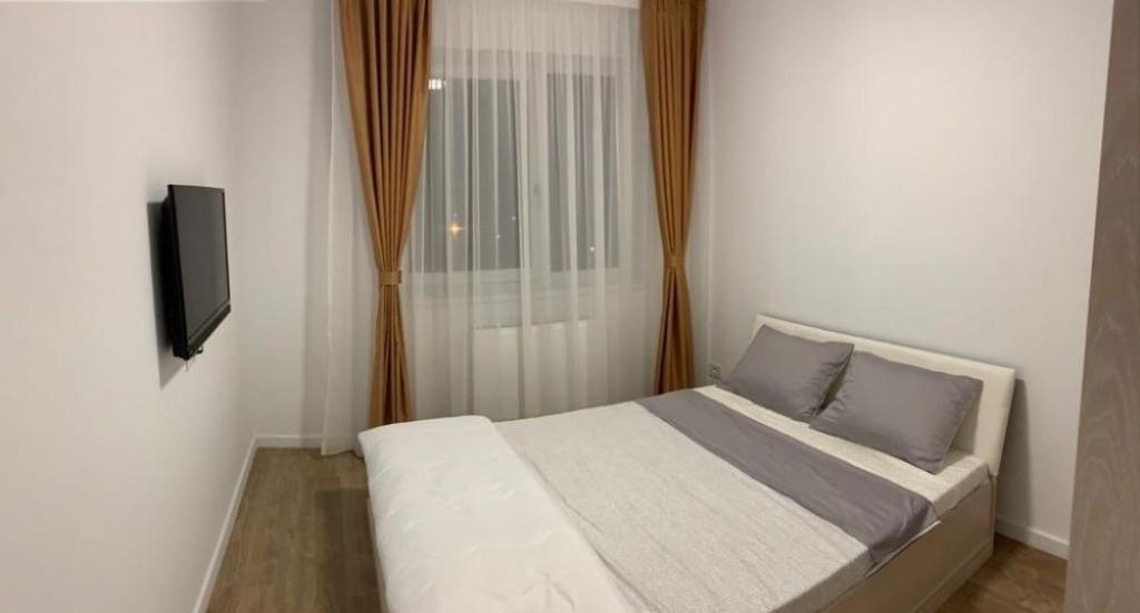 1 camera zona Lipovei