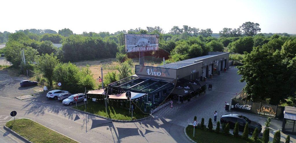 Imobil comercial Restaurant si Spalatorie auto Dedeman