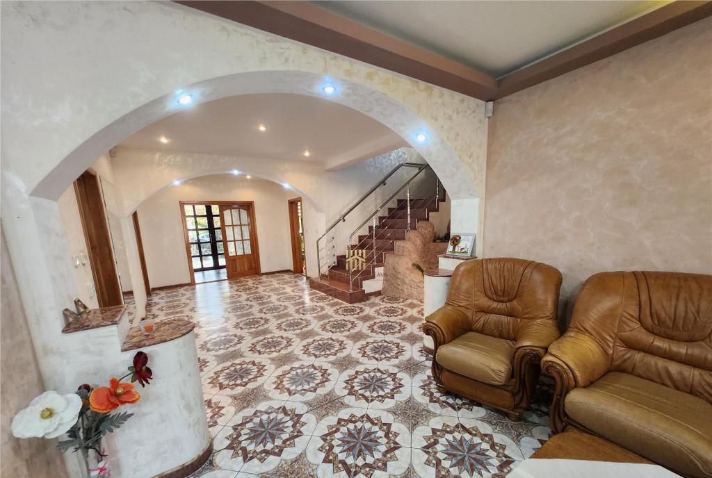 Cladire 600 mp In Suceava De 0727817187