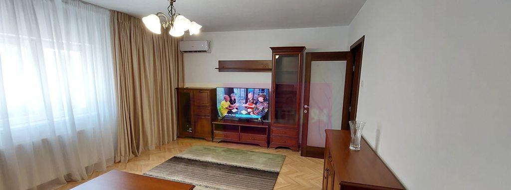 Inchiriere apartament cu 3 camere in zona Decebal adiacent