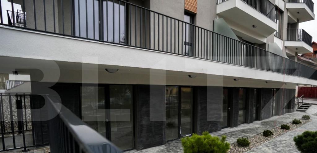 Apartament cu doua camere mobilat etaj 1 parcare zona T