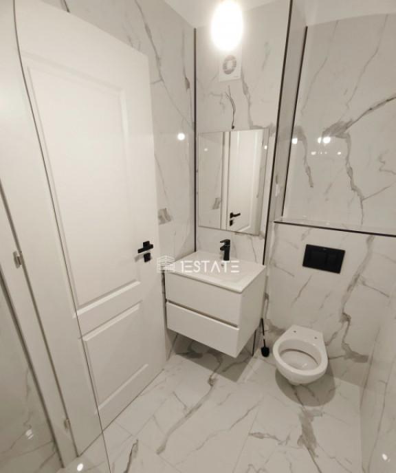 Finalizat 3 cam 79mp terasa 34 mp etaj 9/11 loc parca