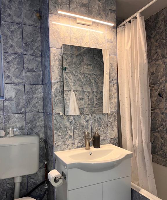 Dristor laborator etaj 8