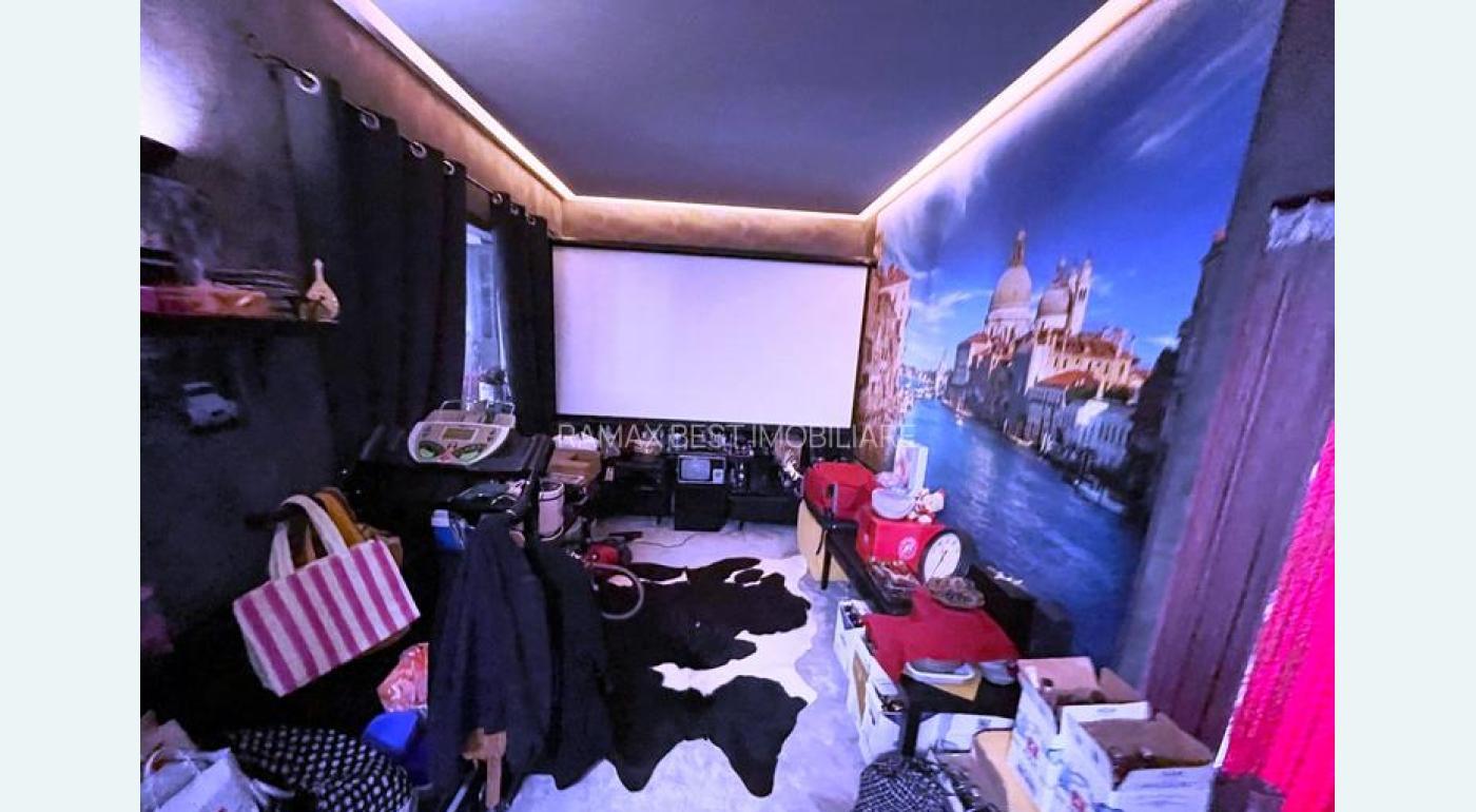 Particular vand complex de 2case in Corbeanca