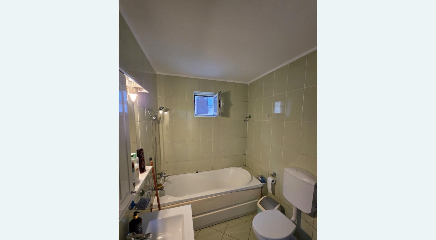 Casa P 1E 155mp cu teren 385 mp -B Sector 1 Str Soimului