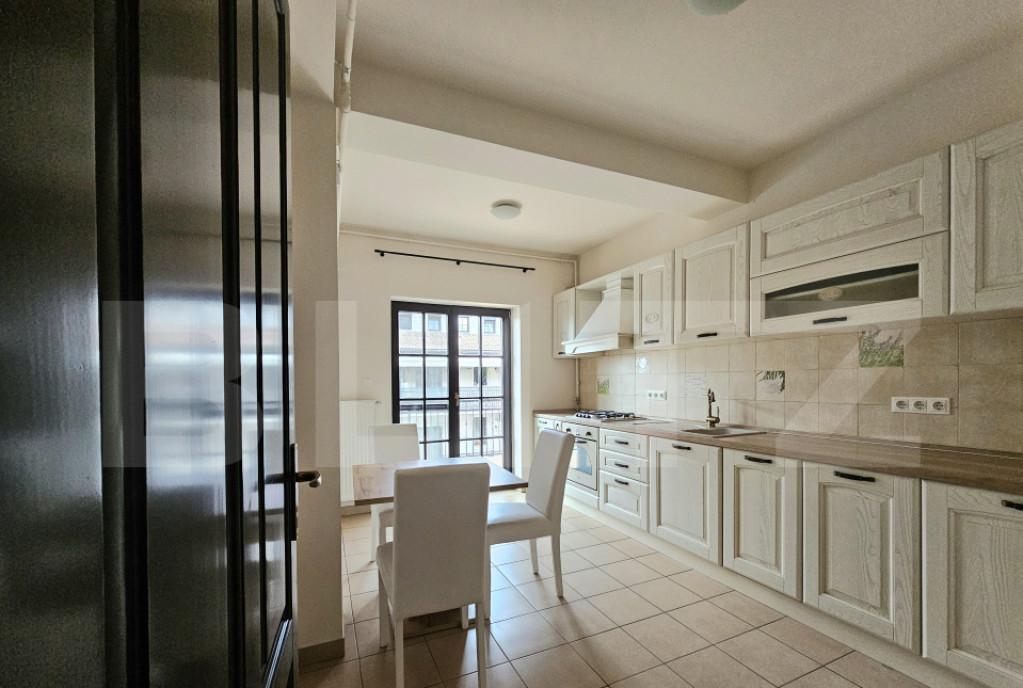 Penthouse de vanzare 102 3 mp zona Ronat