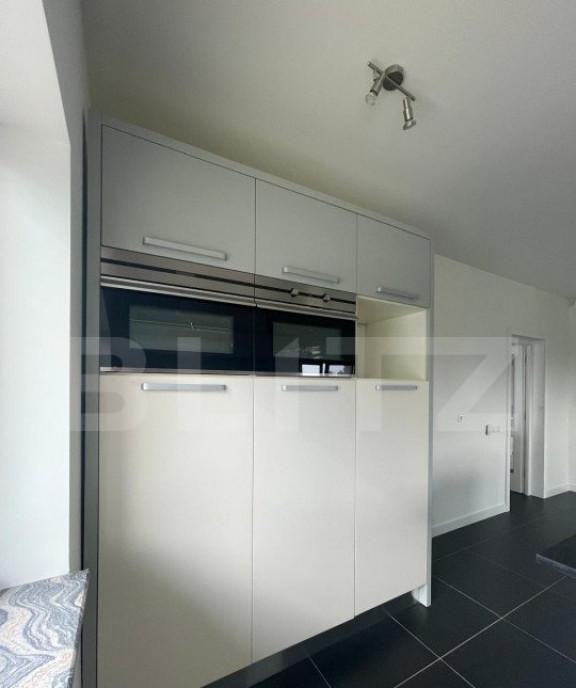 Casa individuala P 1 M teren 6000 mp zona Spatares