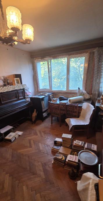 Apartament 3 camere Baba Novac pozitie excelenta