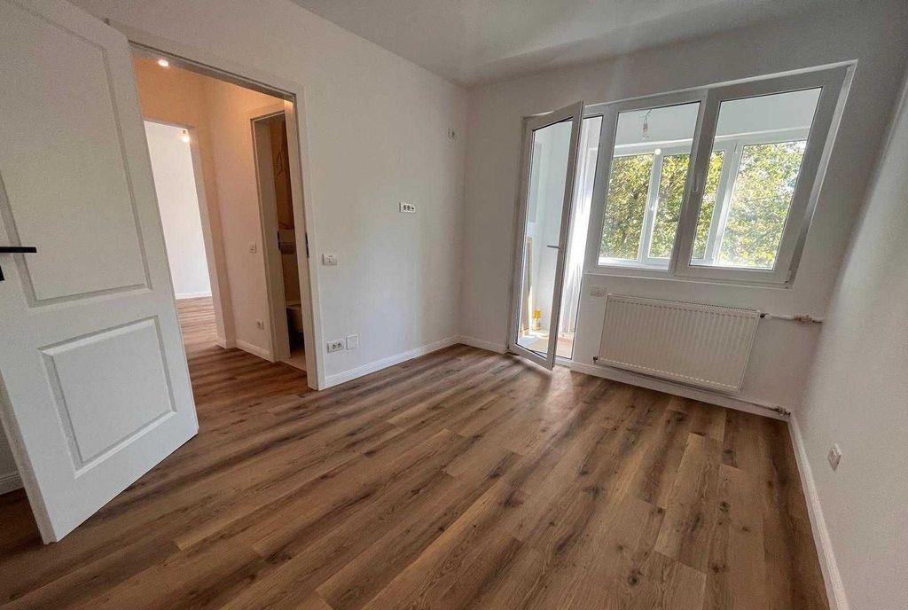 Casa 5 camere brancoveanu curte mansarda centrala