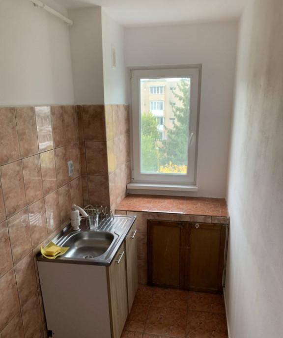 Apartament de 2 camere Bloc Reabilitat Astra