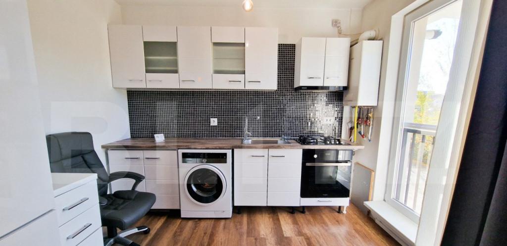 Ideal investitie 2 apartamente cu 2 camere fiecare curte p