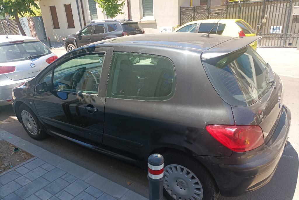 Peugeot 307 2002 coupe 5 000 lei