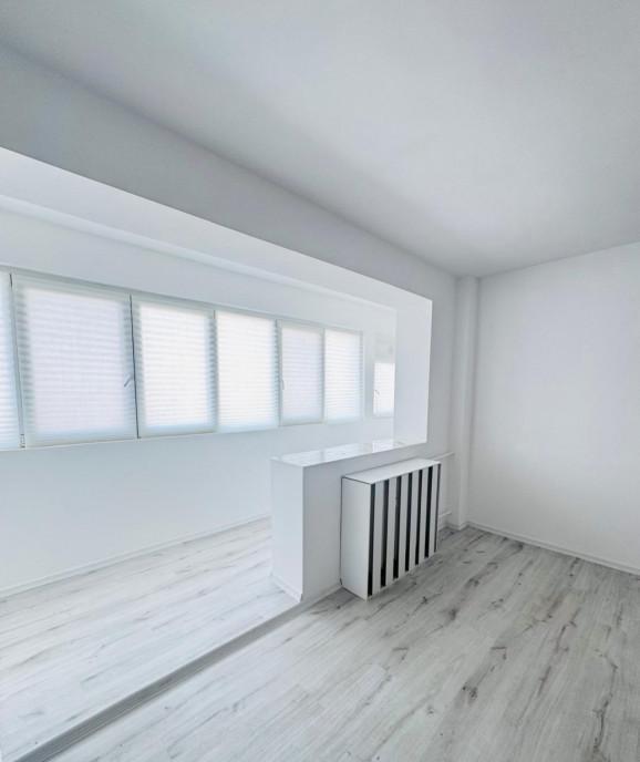 Apartament 3 camere Titan