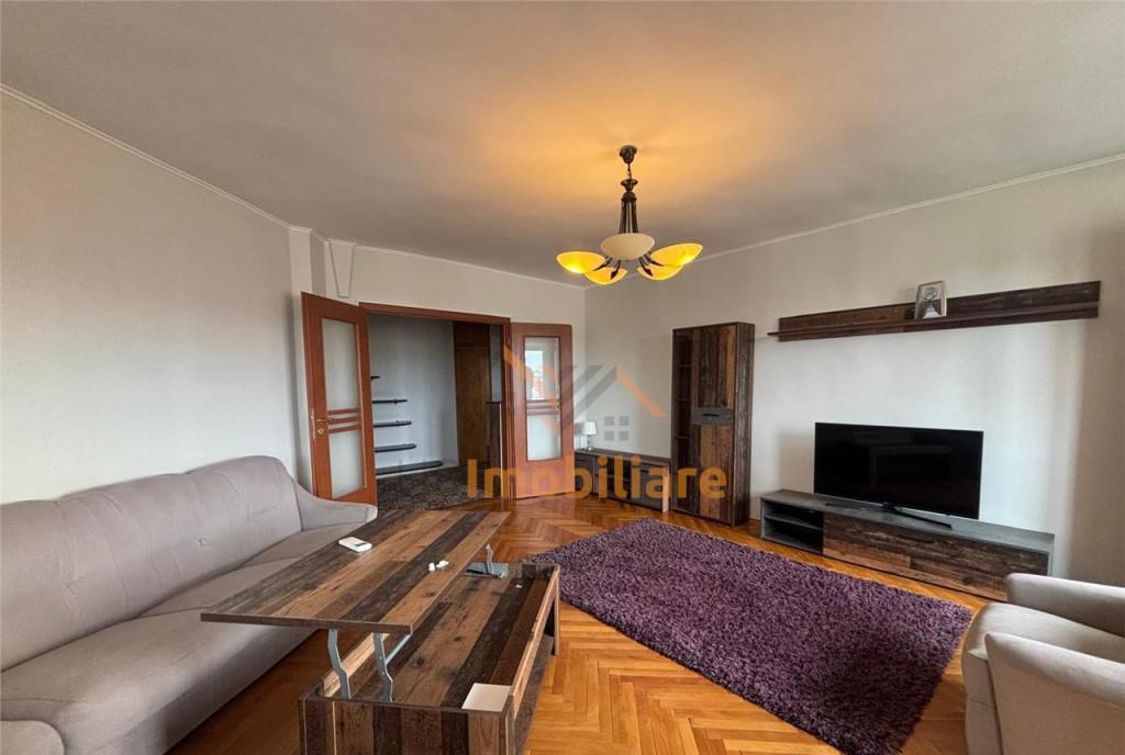 Apartament 3 camere 2 bai loc de parcare zona decebal