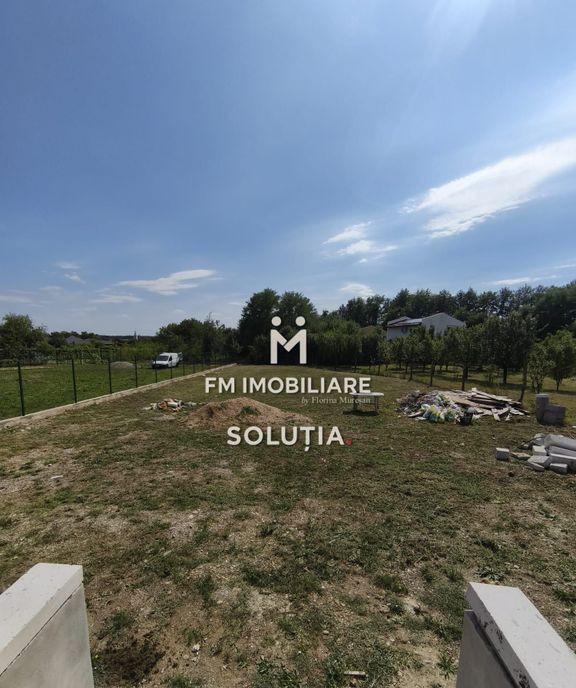 Casa noua semifinisata 12 ari teren Tautii Maghe