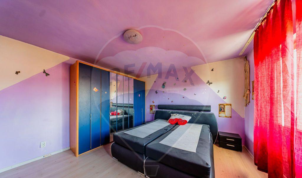 Apartament 3 camere 96 mp central Sebis -