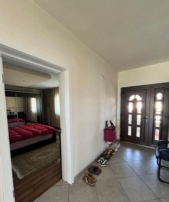 Casa 262 mp teren 1000 mp Clit Arbore