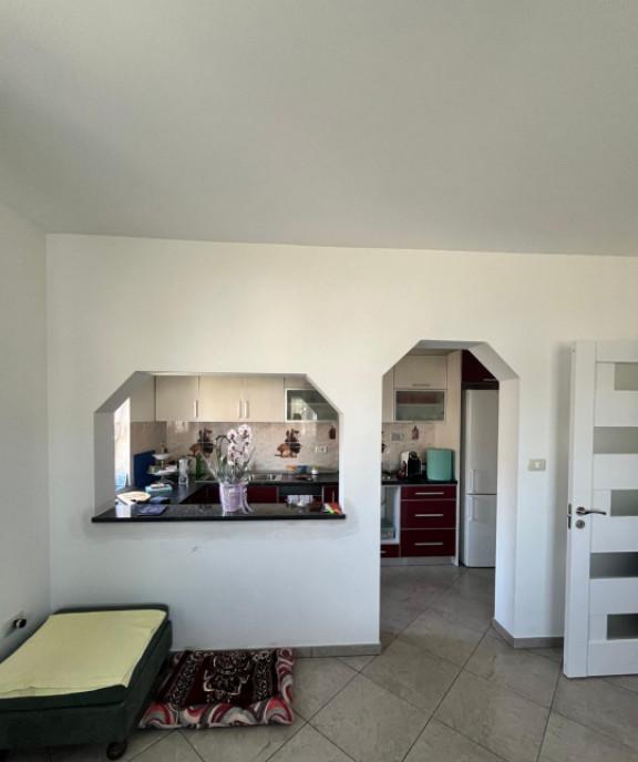 Casa 262 mp teren 1000 mp Clit Arbore