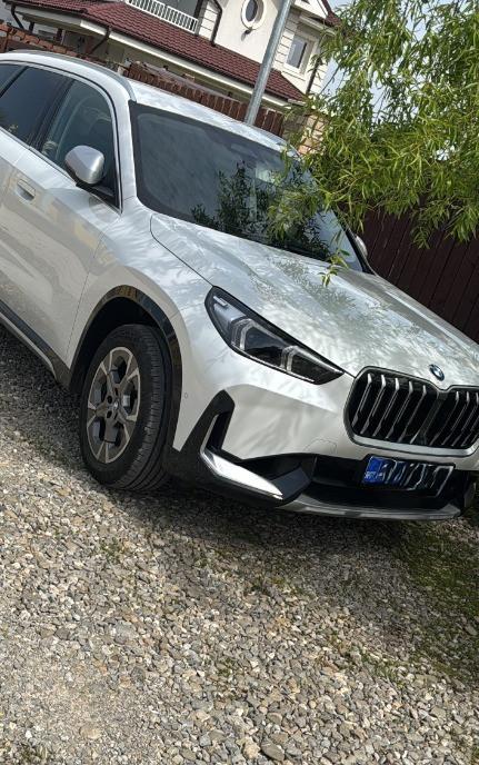 BMW X1 xDrive23i Mild Hybrid 47 000 eur