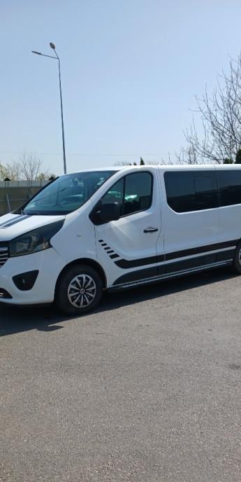 Opel Vivaro 8 1 locuri 11 800 eur